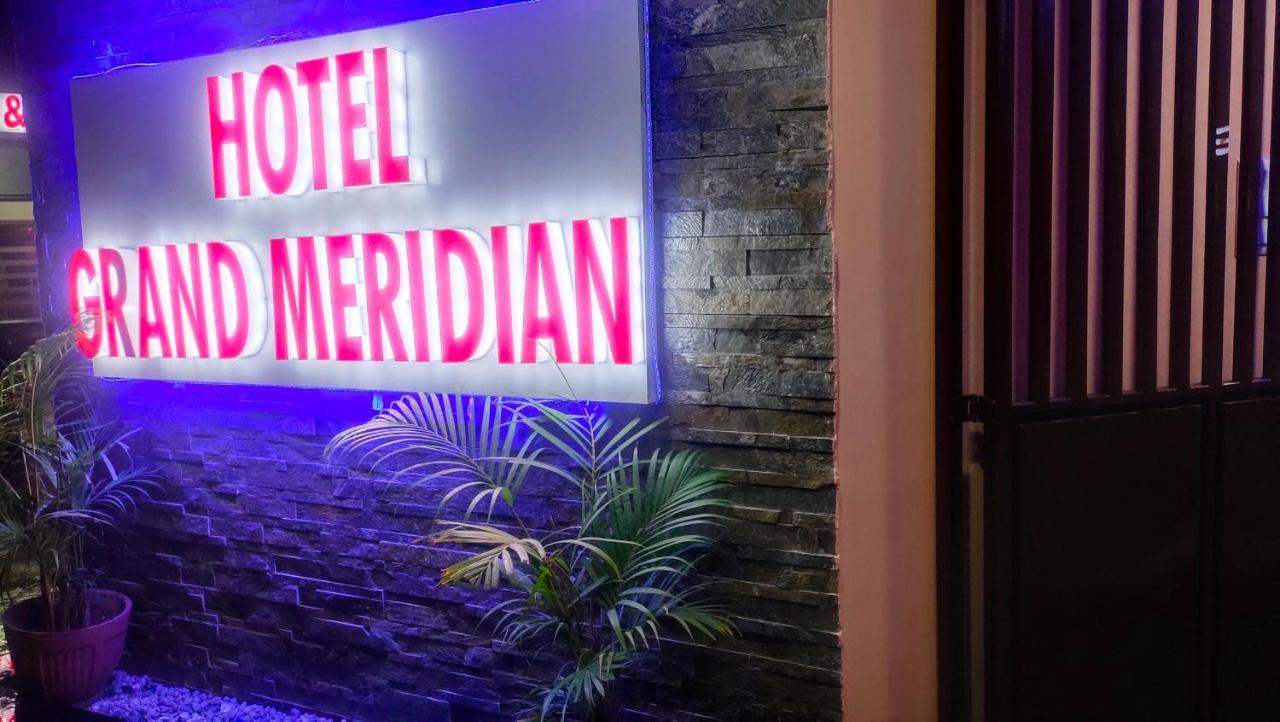 Grand Meridian Hotel 3*